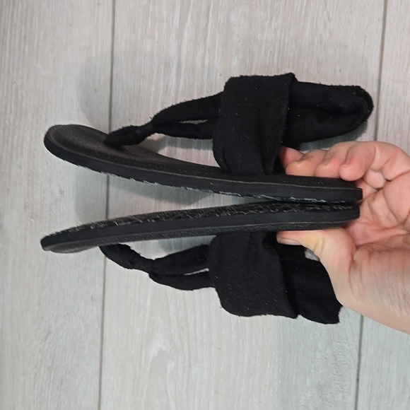 Sanuk Kids Girls Yoga Mat Thong Sandals Flats shoes sz 11-12 - Picture 8 of 10